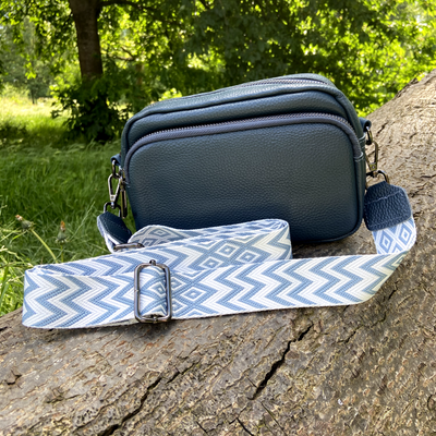 Forma Curve Crossbody