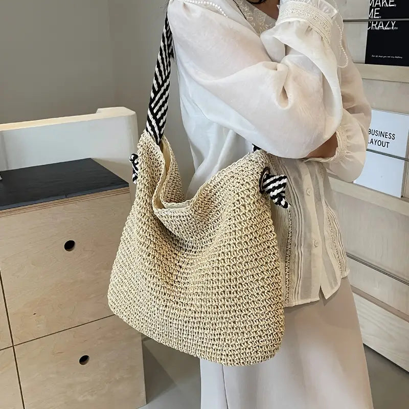 Qabif Bow Tote