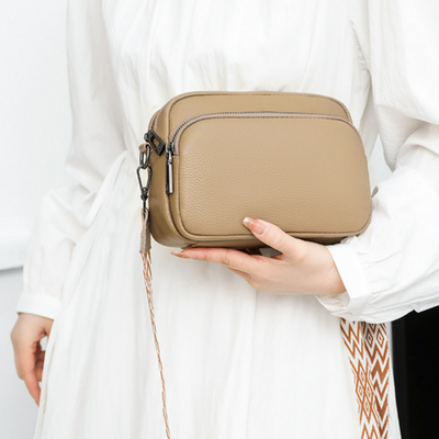 Forma Curve Crossbody
